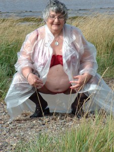 Granny flashing on the river Severn